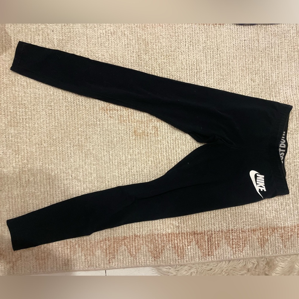 black nike leggings